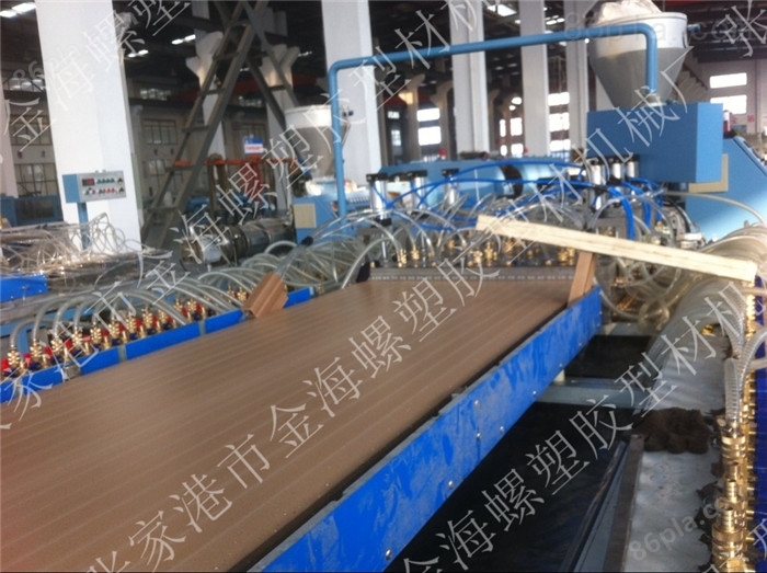 木塑门板生产线